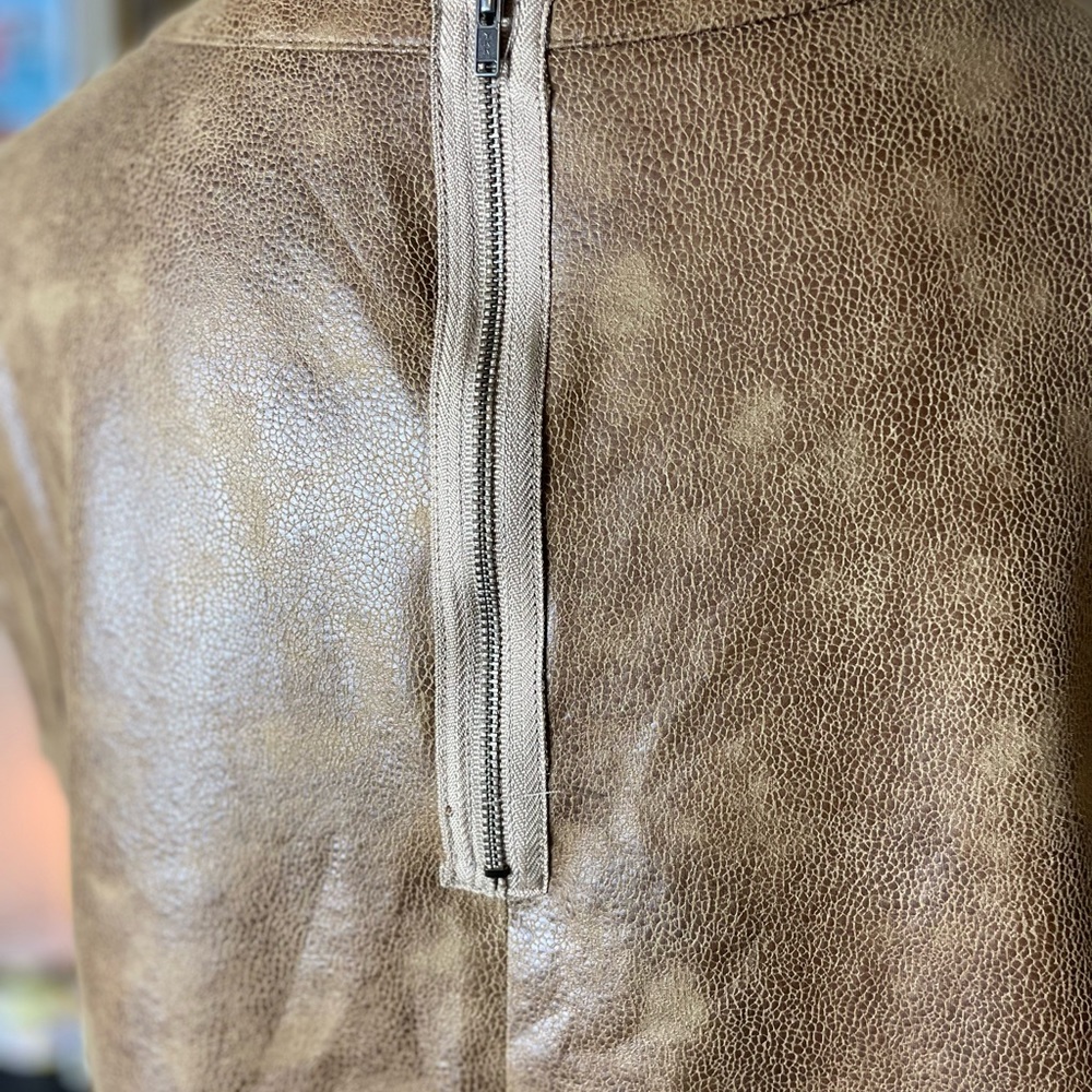 Faux leather top - Picture 4 of 5